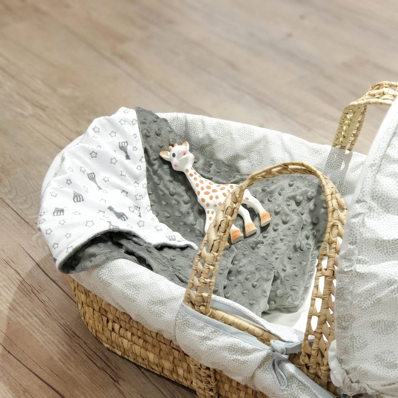 Sophie La Girafe Infant Teether Made with 100% Natural Rubber - 0+ Months - MINIMEE KIDS