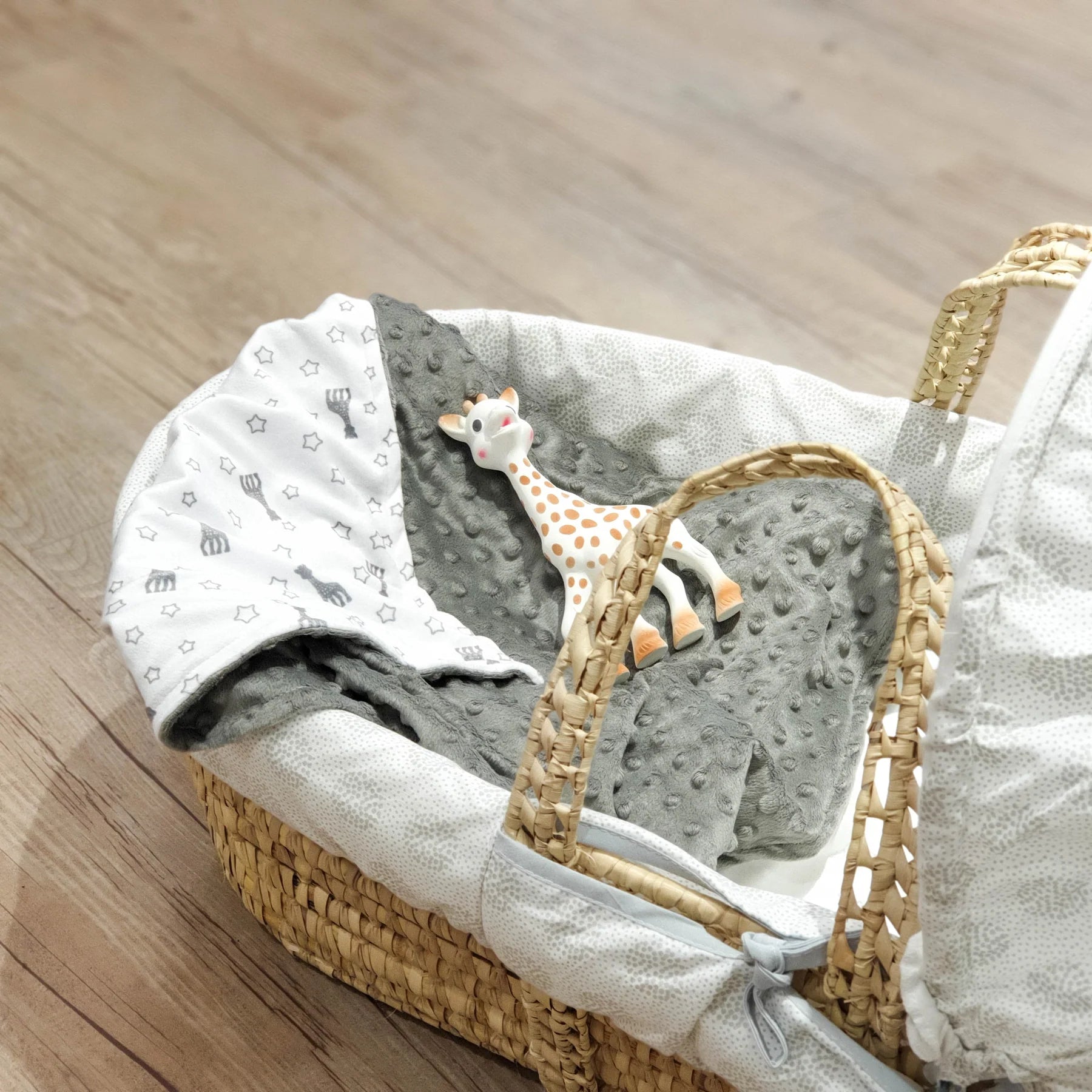 Sophie La Girafe Infant Teether Made with 100% Natural Rubber - 0+ Months - MINIMEE KIDS