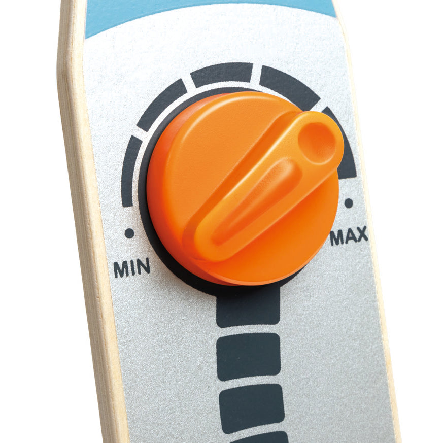 Hape Vacuum Playset for Kids – 7-Piece Robot Face Cleaning Toy | Pretend Play for 2–6 Year Olds | Enhances Motor Skills & Confidence through Tidy Fun