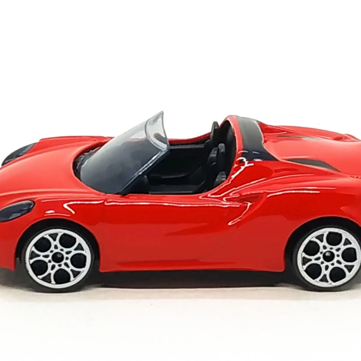 Majorette Street Cars Alfa Romeo 4C Spider | Officially Licensed Red Die-Cast Metal Sports Car, Realistic 1:64 Scale Model for Kids and Collectors Aged 3+