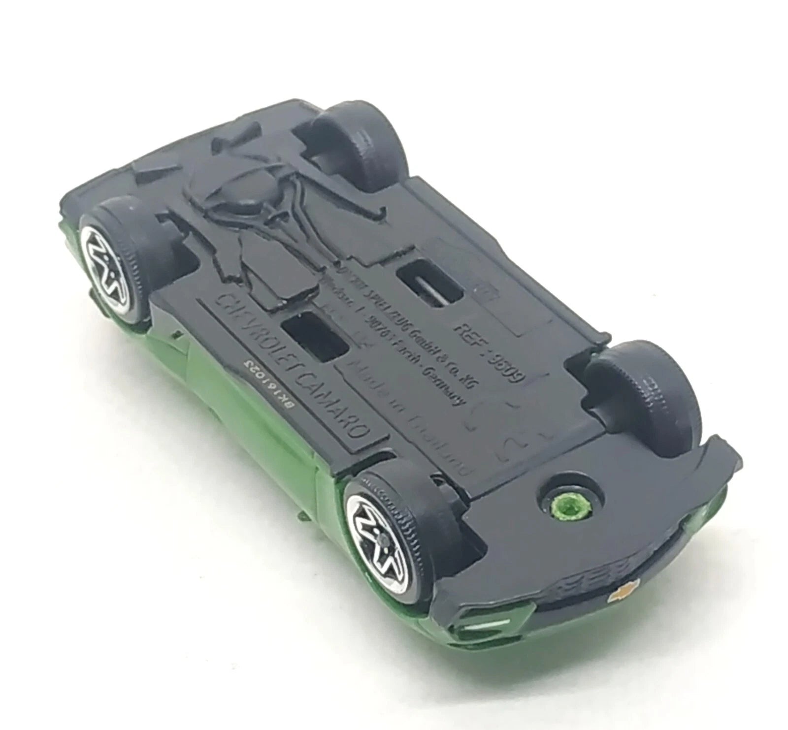 Majorette Street Cars Chevrolet Camaro | Officially Licensed Green Die-Cast Metal Muscle Car | Realistic 1:64 Scale Model for Kids and Collectors Aged 3+