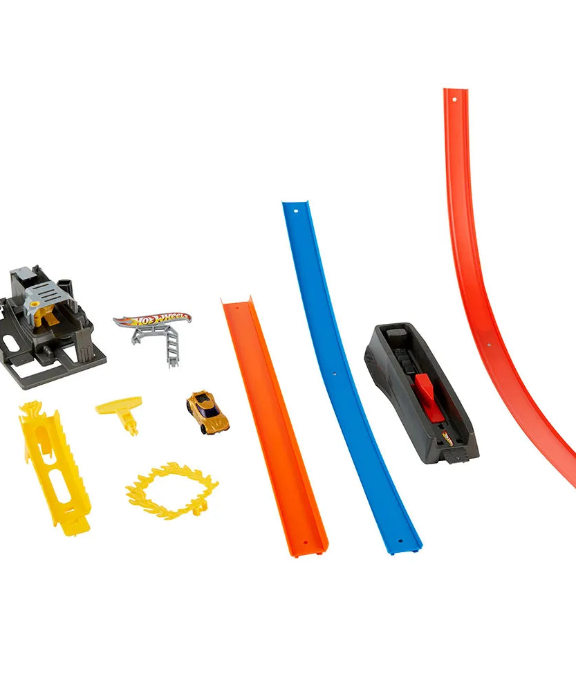 Hot Wheels Stunt Tracks - Energy Track | Power Loops! Stunts & Racing Set | Includes 1 Car | 5+ Years - GND92