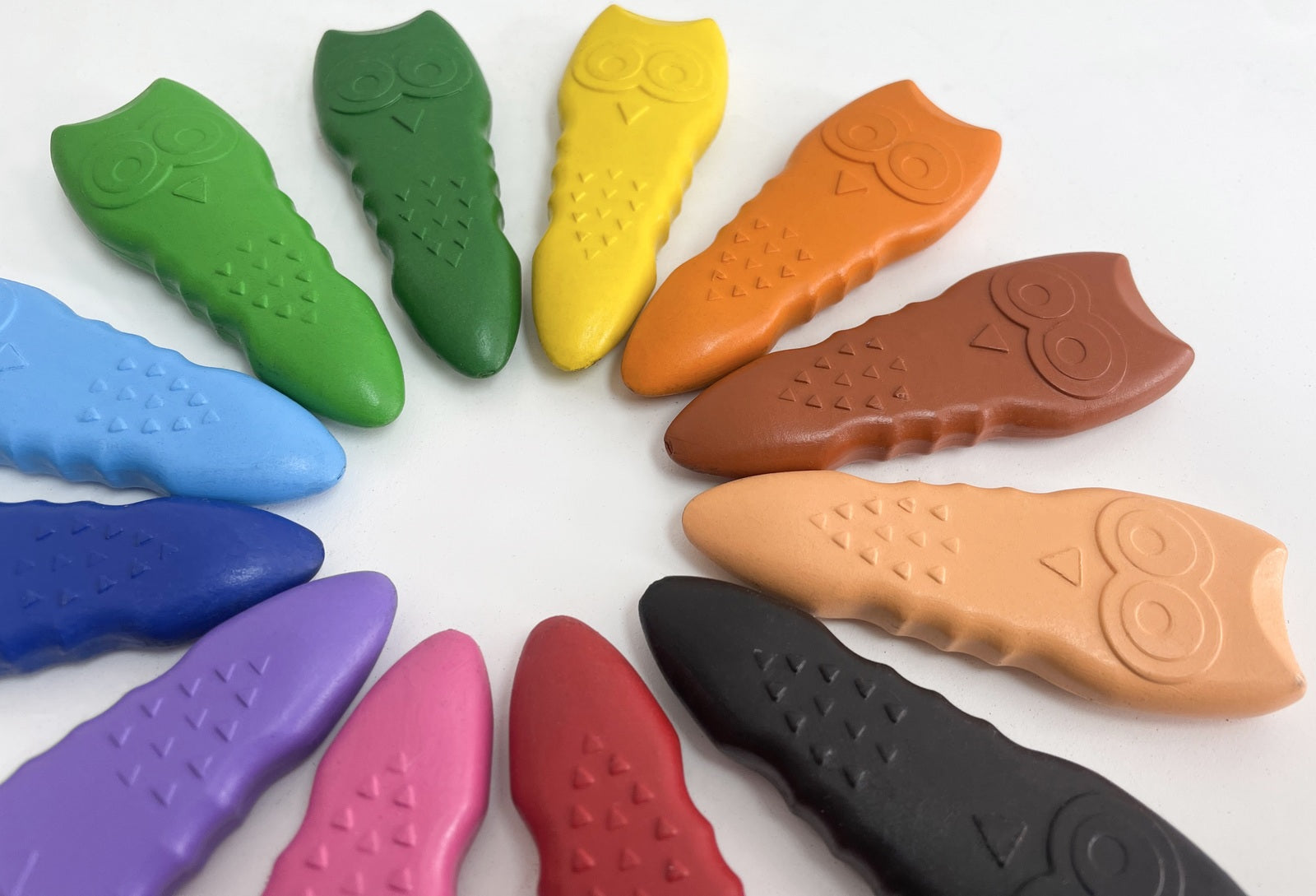 Avenir Haku Yoka 12 Mess-Free Durable Crayons for Toddlers | Easy-Grip Eco-Friendly Crayons with Smile & Owl Designs | Ages 2+