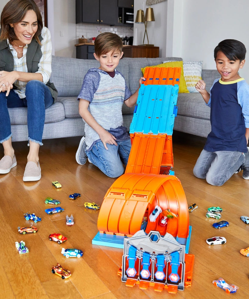 Hot Wheels Action Race Crate Unassembled 3-in-1 Track Playset for Ages 6+ Years