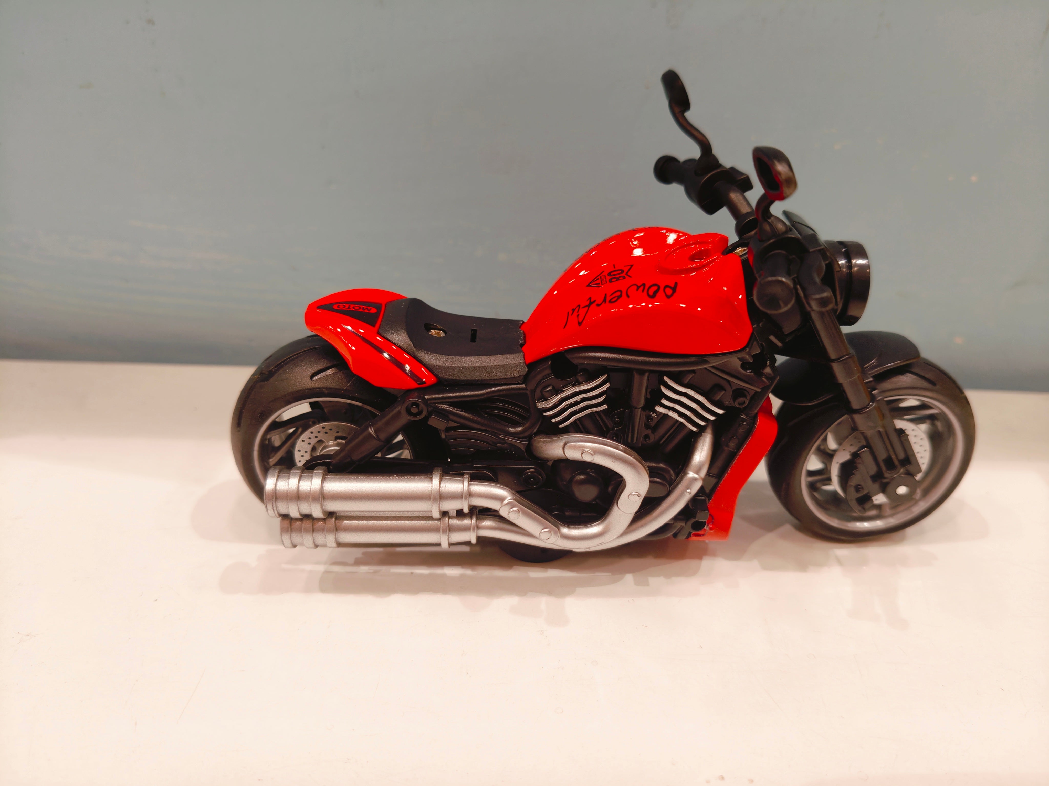 Alloy Motorcycle Harley Davidson Simulation Model Vehicle with Music & Light | Pull Back Motorcycles Toy, Gift for Boys Kids Age 3+ Years Old - Red