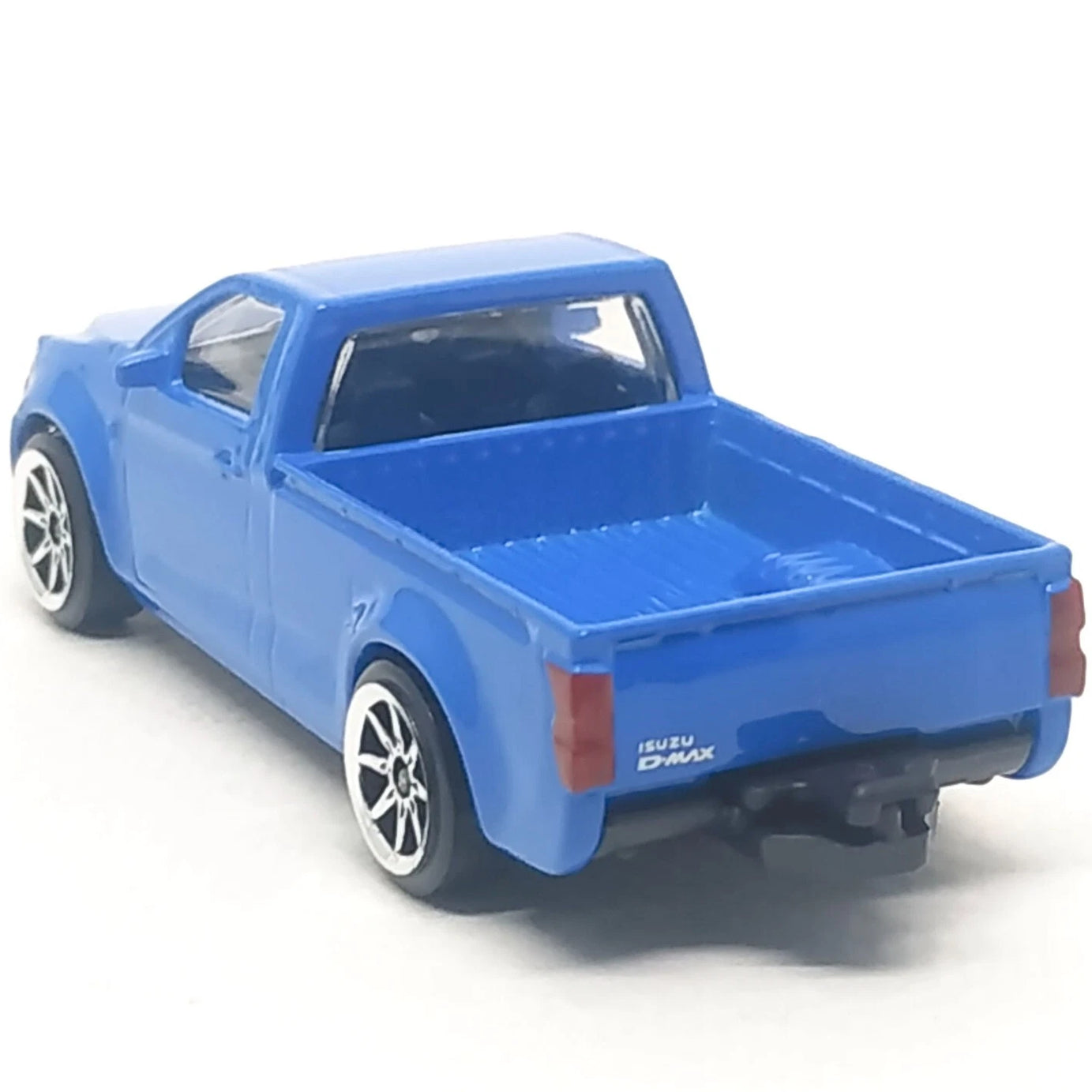Majorette Street Cars Isuzu D-Max | Officially Licensed Blue Die-Cast Metal Pickup Truck, Realistic 1:64 Scale Model for Kids and Collectors Aged 3+