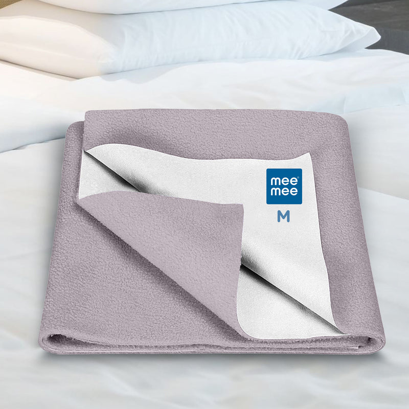 Mee Mee Total Dry & Breathable Waterproof Mattress Protector Sheet for Babies | Ultra Absorbent & Rash-Free Dry Mat for Newborns | Reusable Diaper-Free Night Sheet in Small, Medium, Large & XL Sizes | SUbject to Availability Color will be Provided
