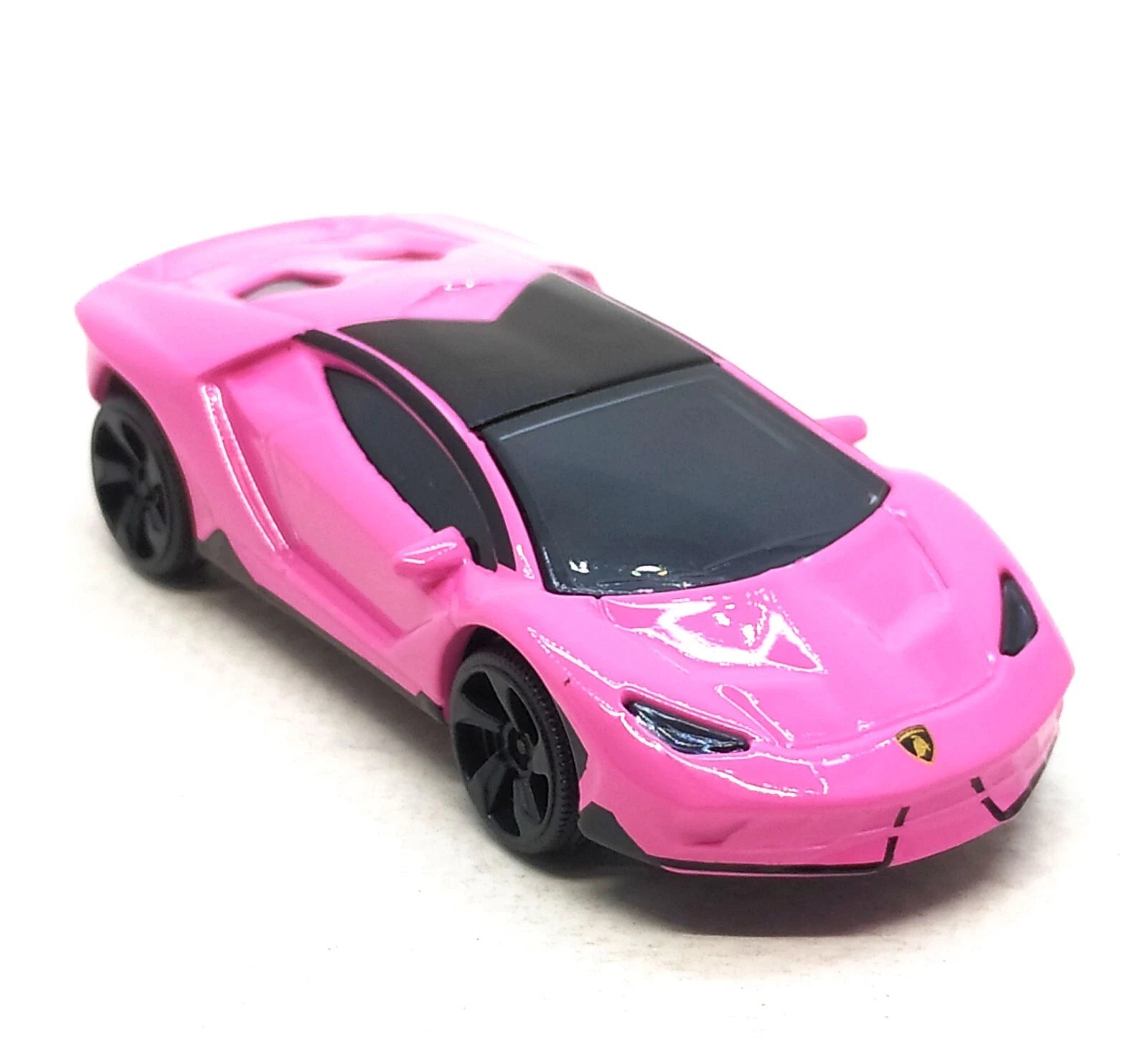 Majorette Street Cars Lamborghini Centenario | Officially Licensed Pink Die-Cast Metal Supercar | Realistic 1:64 Scale Model for Kids and Collectors Aged 3+