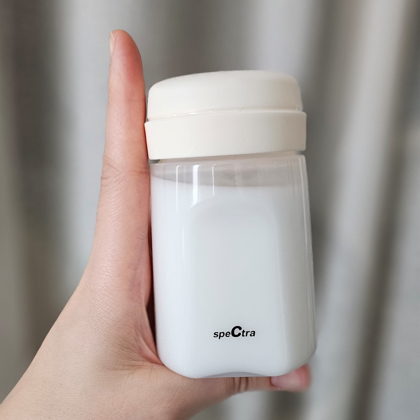 Spectra Breast Milk Storage Bottles – BPA-Free, Wide-Neck, Anti-Roll Design | Compatible with Spectra Breast Pumps (Except Wearable) | 2 Bottles of 160ml Each