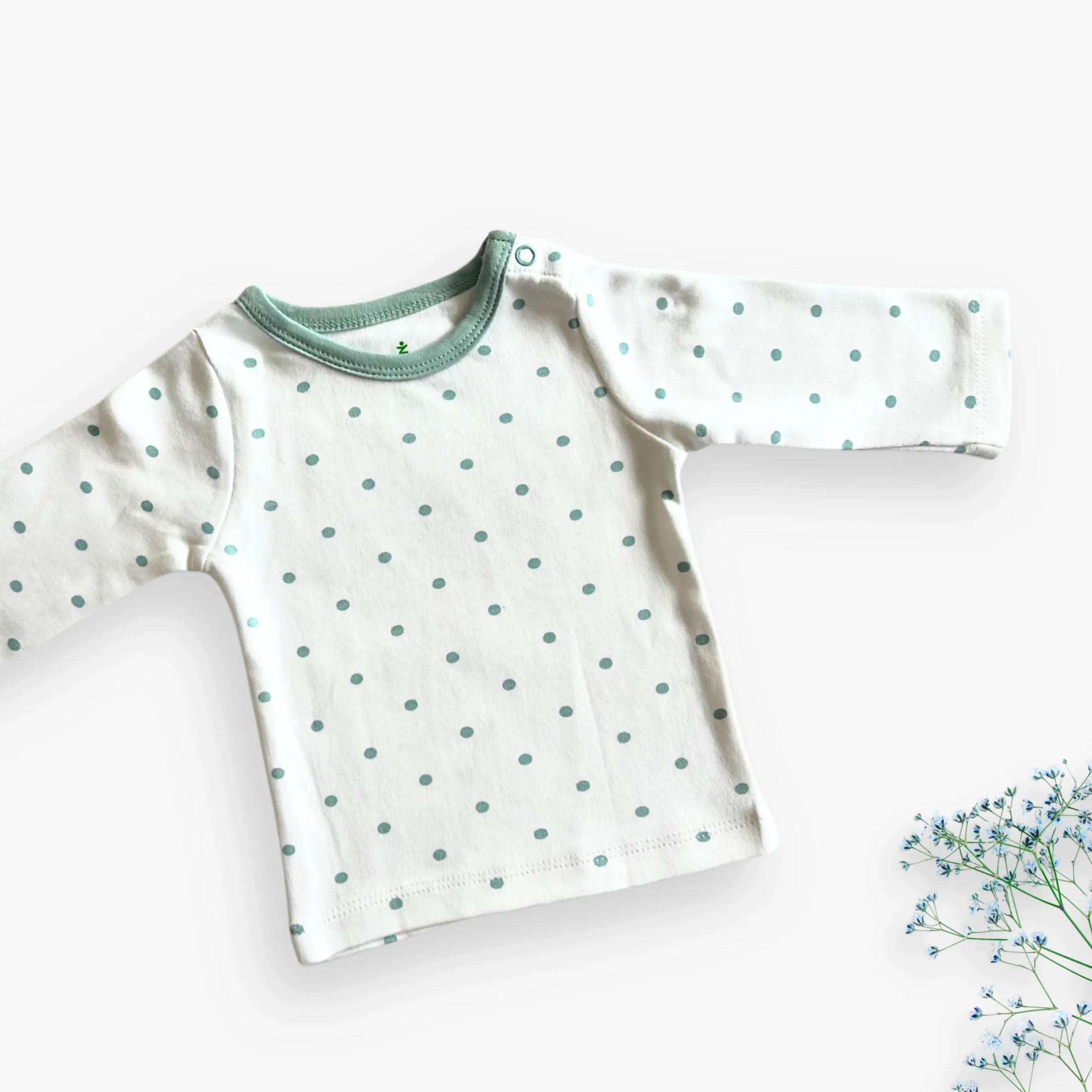 Zach & Kiki Infant 7 Piece Gift Set – Hot Air Balloon Theme, 100% Cotton Newborn Essentials with Bodysuit, Sleepsuit, Bib, Cap, Mittens, and Booties