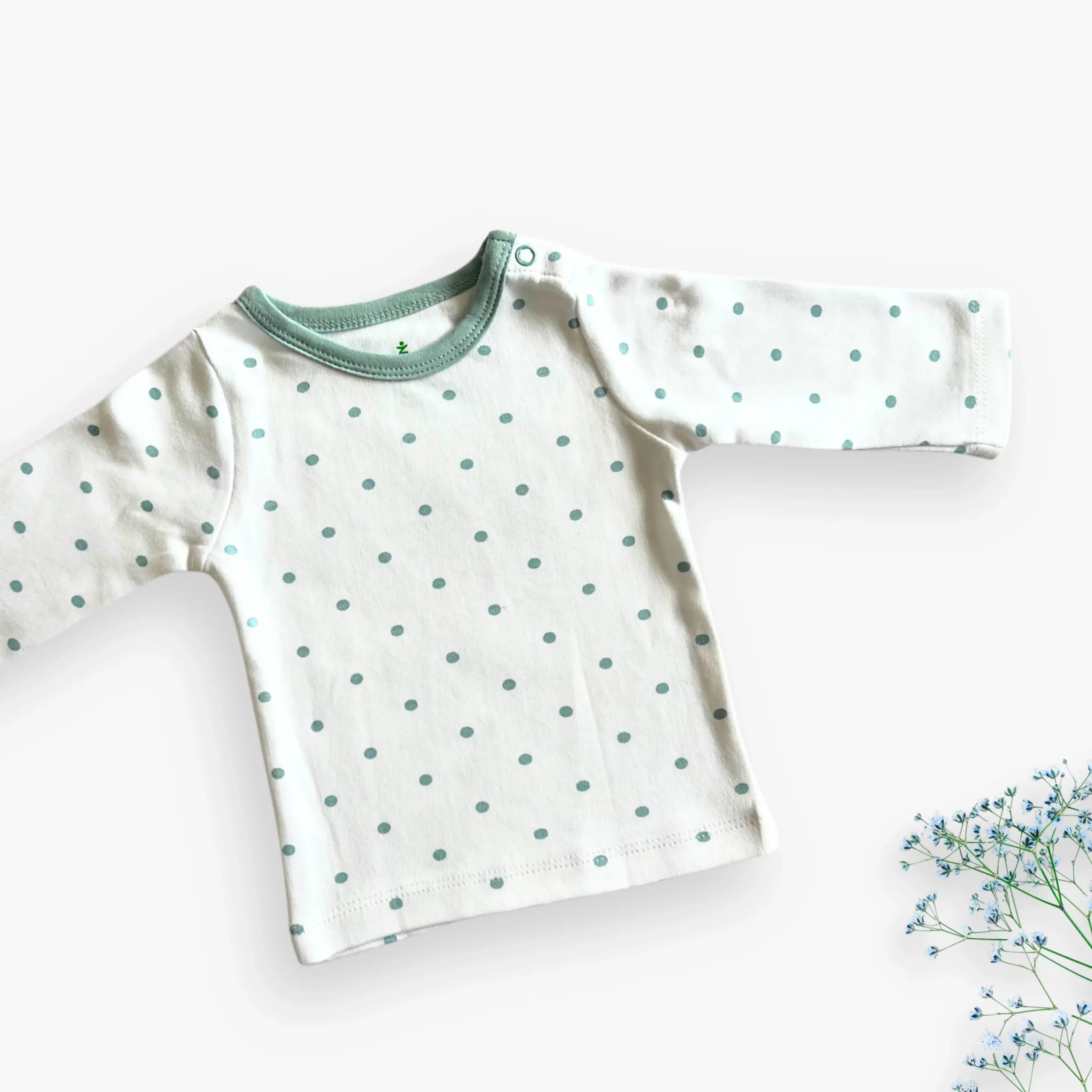 Zach & Kiki Infant 7 Piece Gift Set – Hot Air Balloon Theme, 100% Cotton Newborn Essentials with Bodysuit, Sleepsuit, Bib, Cap, Mittens, and Booties