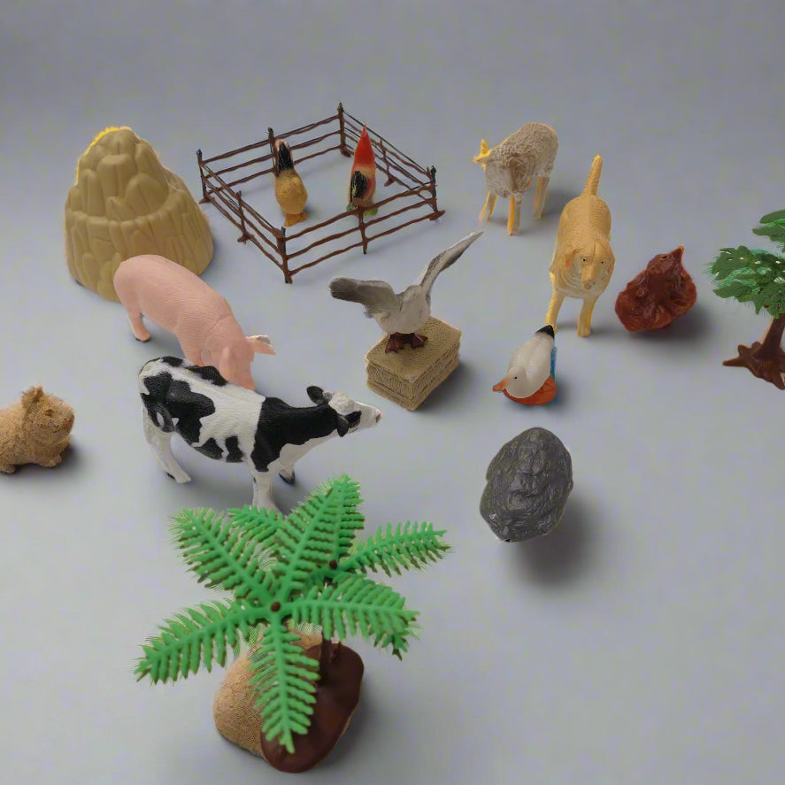 Ucok Toys Farm Animal World Playset - 19 Pieces with Farm Accessories, Trees & World Map | Educational Animal Figurines for Kids 3+ Years