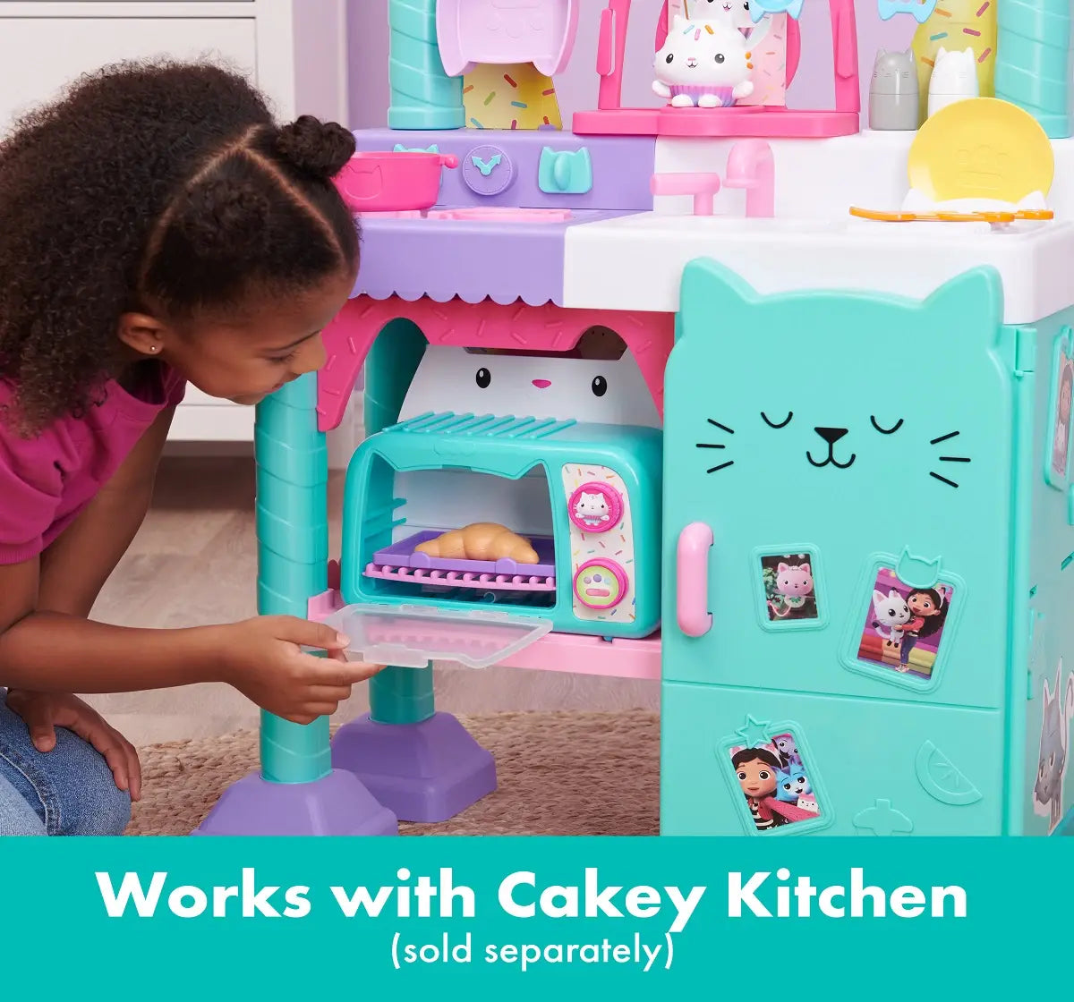 Gabby’s Dollhouse Cakey Oven Toy Set | Interactive Pretend Baking Playset with Lights & Sounds – 11-Piece Kit for Ages 3+ | DreamWorks Netflix Series Inspired | Includes Cakey Figure, Treats & Accessories