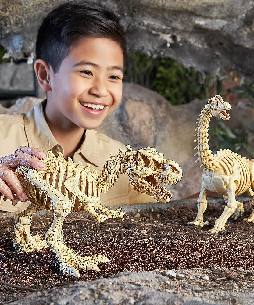 Zuru Robo Alive Mega Dino Fossil Find - Excavation Kit with Robotic Dinosaur Skeleton, Lights Up, Roars, Includes Fossils, Slime, and Sand, for Kids Ages 5+