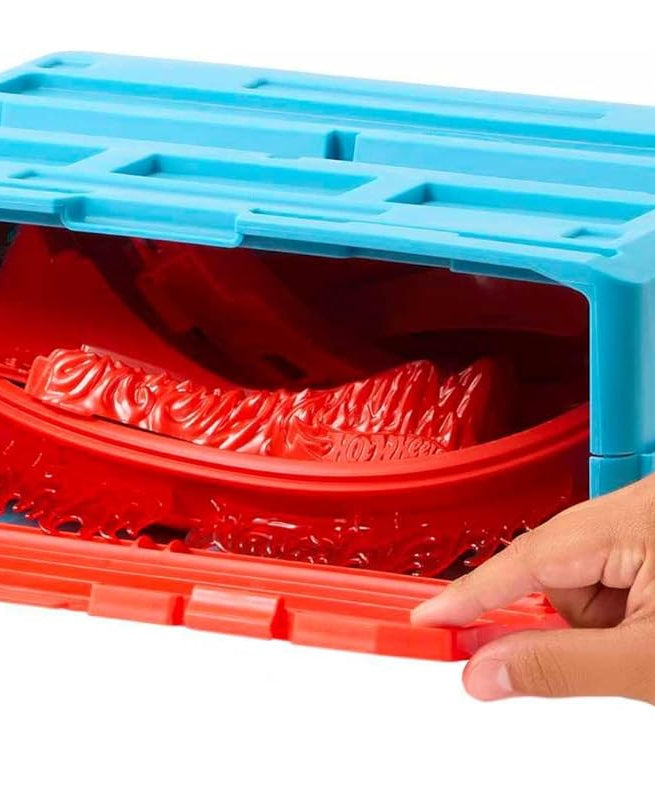 Hot Wheels Track Builder Flame Stunt Pack | Stunt Through the Flaming Loop with Fire-Themed Accessories & Storage Box | Includes 1 Hot Wheels 1:64 Scale Car | 4+ Years - MINIMEE KIDS