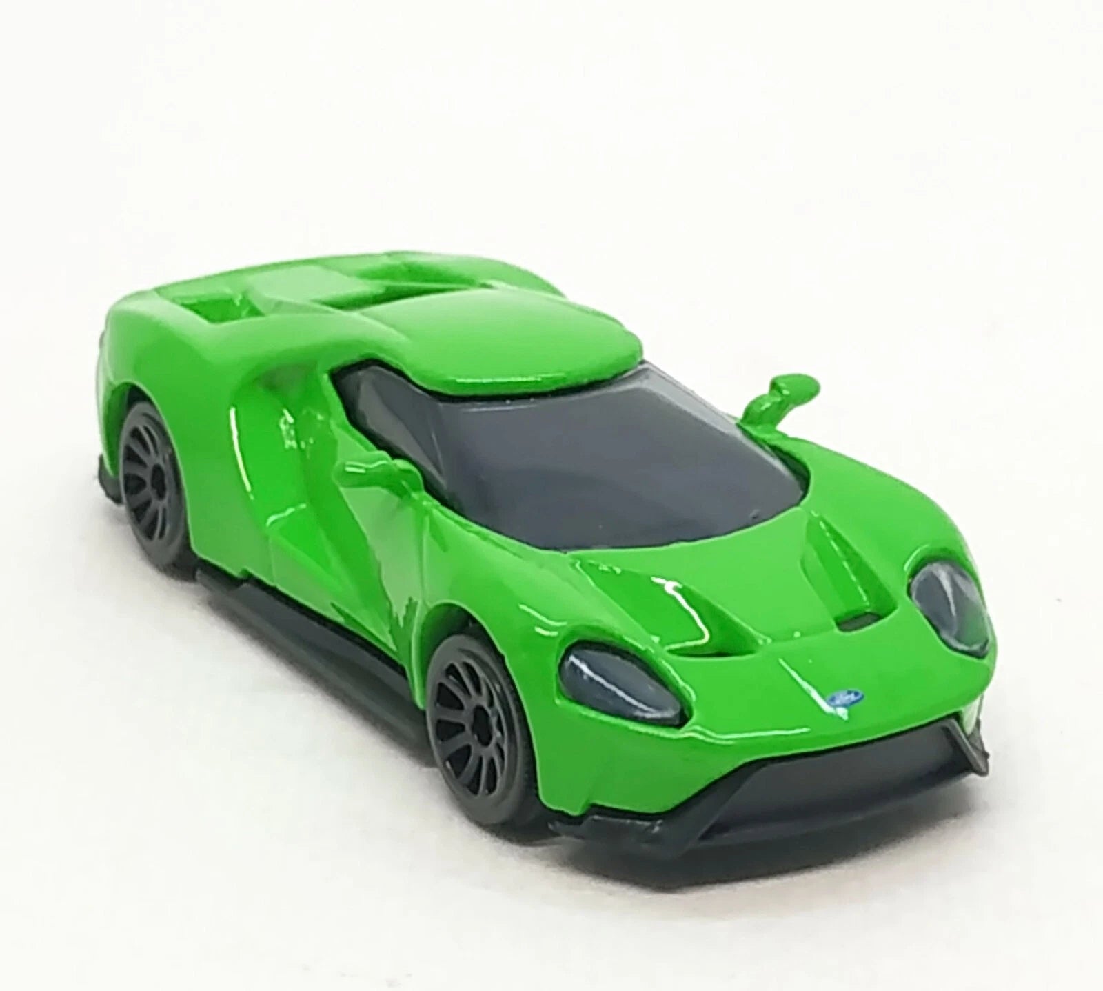 Majorette Street Cars Ford GT | Officially Licensed Green Die-Cast Metal Supercar, Realistic 1:64 Scale Model for Kids and Collectors Aged 3+
