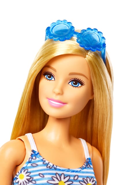 Barbie Doll & Fashions Accessories | JCR80 - 4 Trendy Outfits, Shoes & Purses for Mix & Match Play, Ages 3+