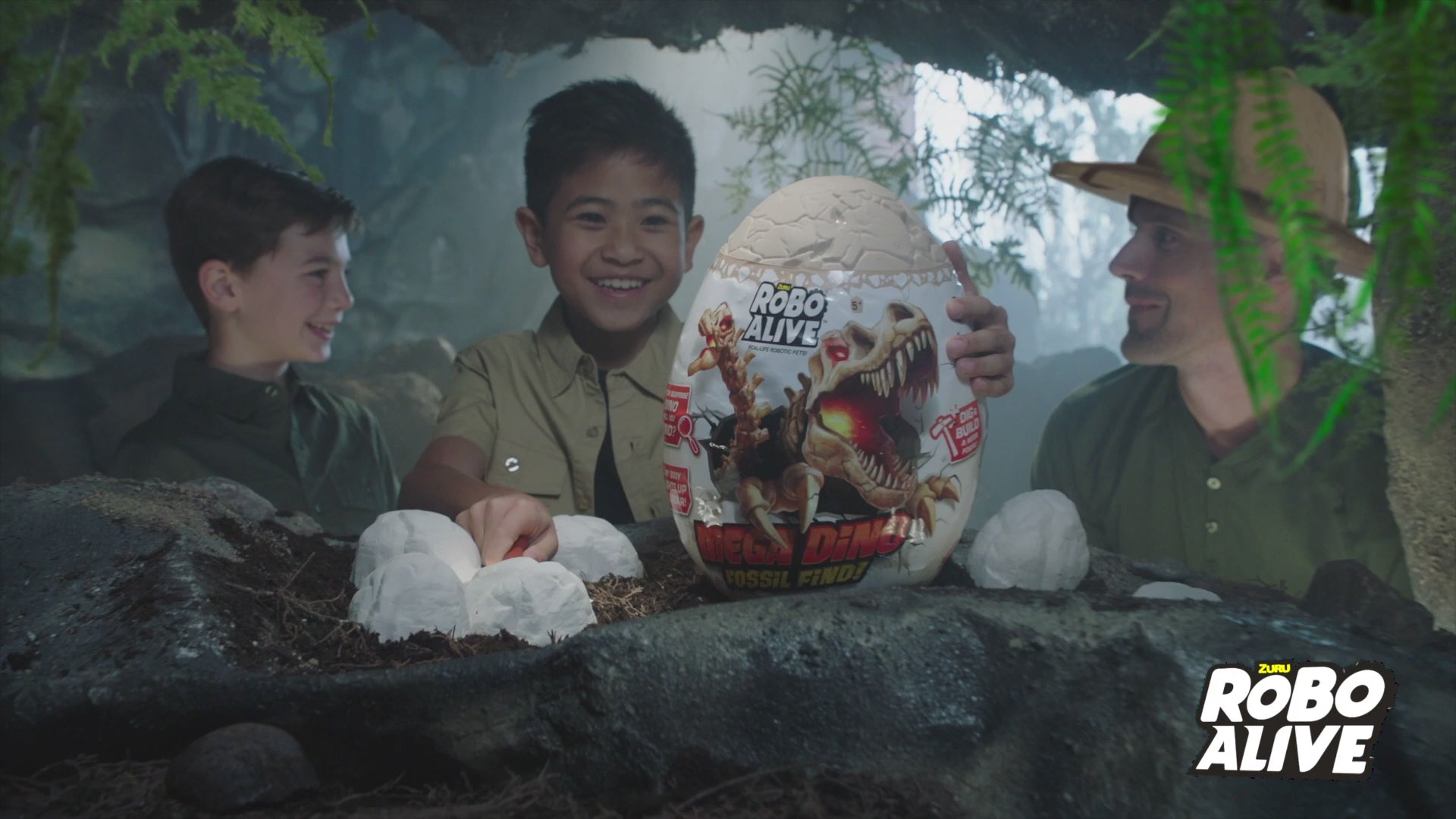 Zuru Robo Alive Mega Dino Fossil Find - Excavation Kit with Robotic Dinosaur Skeleton, Lights Up, Roars, Includes Fossils, Slime, and Sand, for Kids Ages 5+